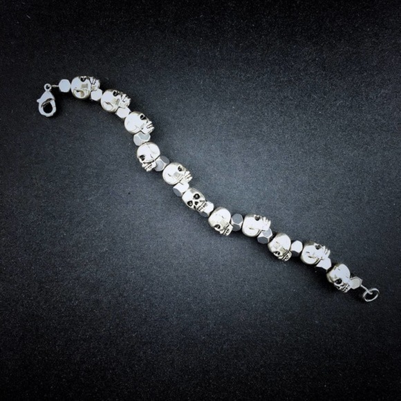 💀 Silver Skull & Hematite Beaded Bracelet Handmade Men’s Jewelry - Picture 4 of 5